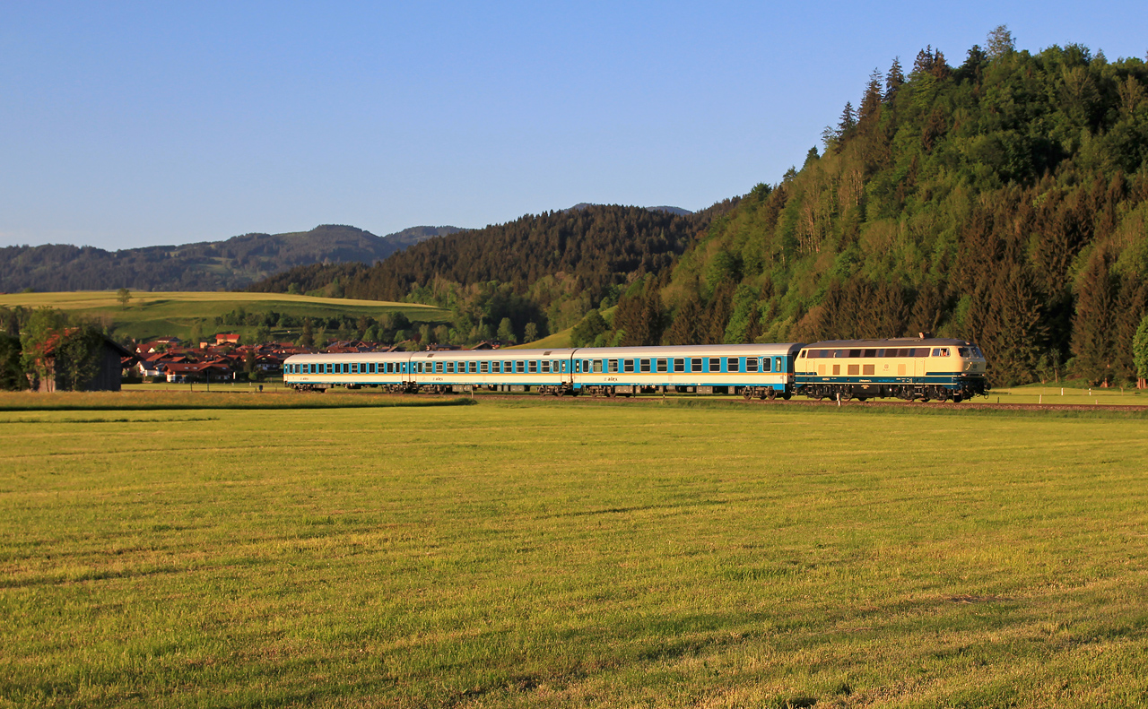 http://www.badische-schwarzwaldbahn.de/DSO/F98.jpg