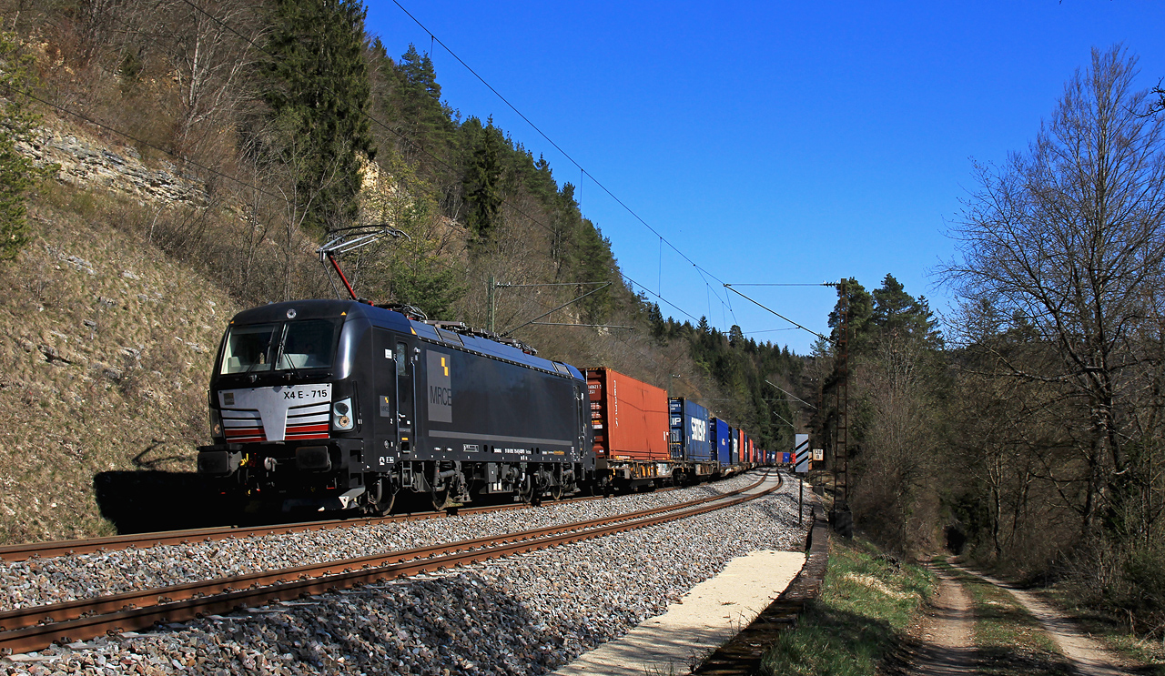 http://www.badische-schwarzwaldbahn.de/DSO/G329.jpg