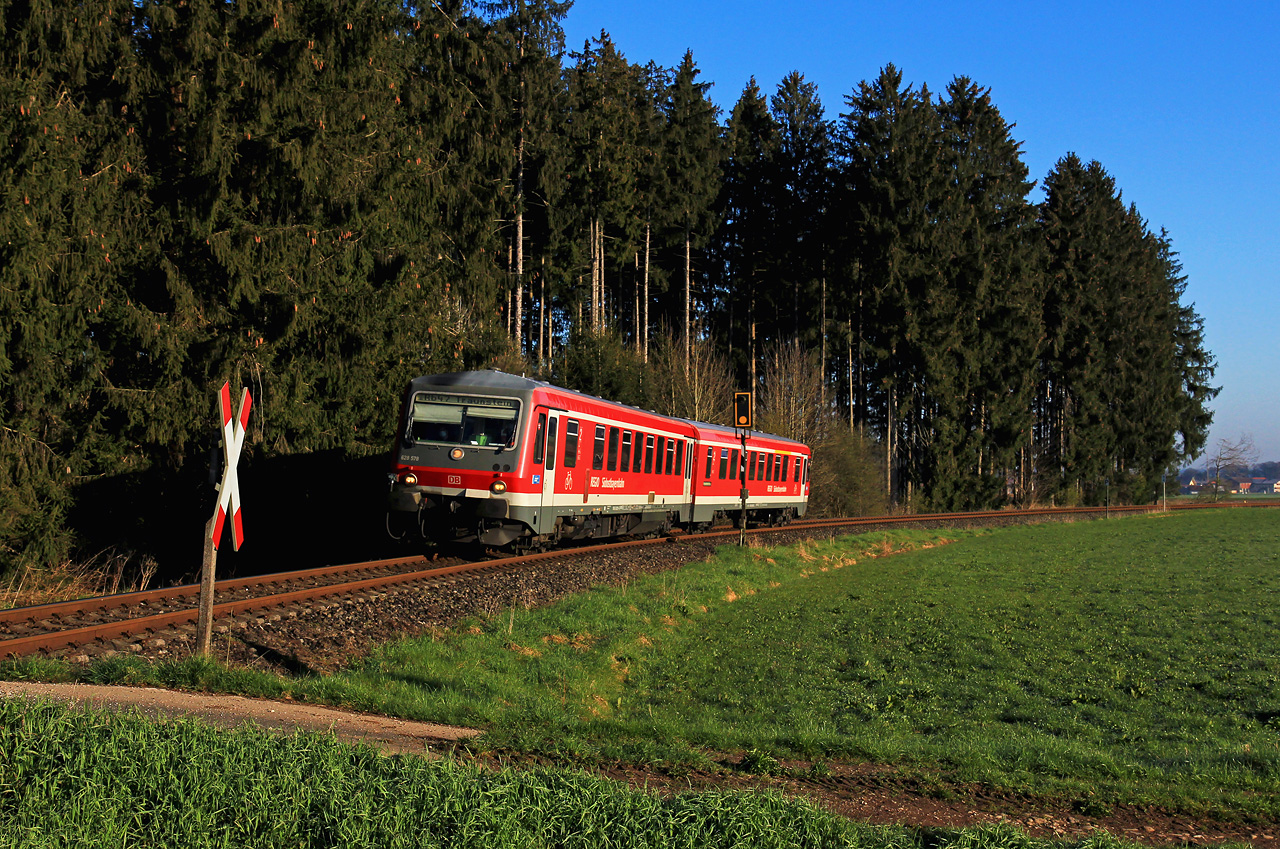 http://www.badische-schwarzwaldbahn.de/DSO/H323.jpg