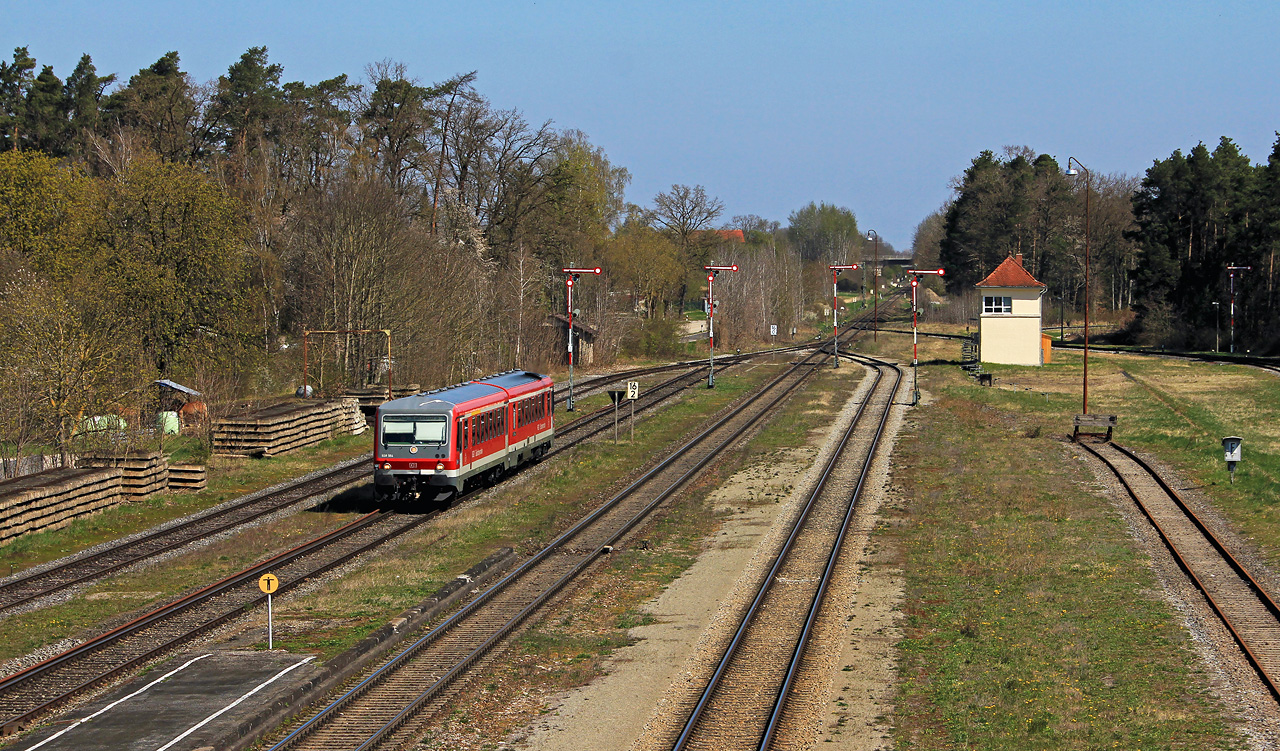 http://www.badische-schwarzwaldbahn.de/DSO/H330.jpg