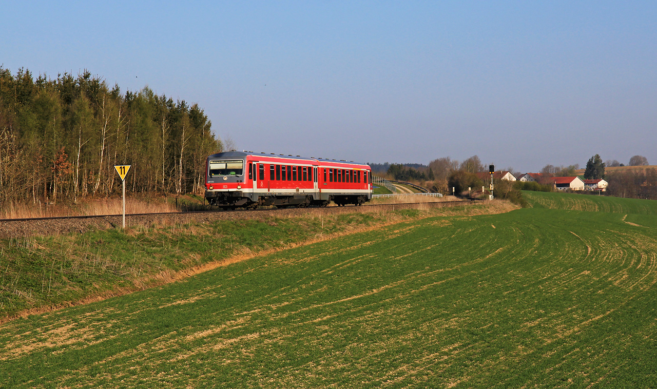 http://www.badische-schwarzwaldbahn.de/DSO/H371.jpg