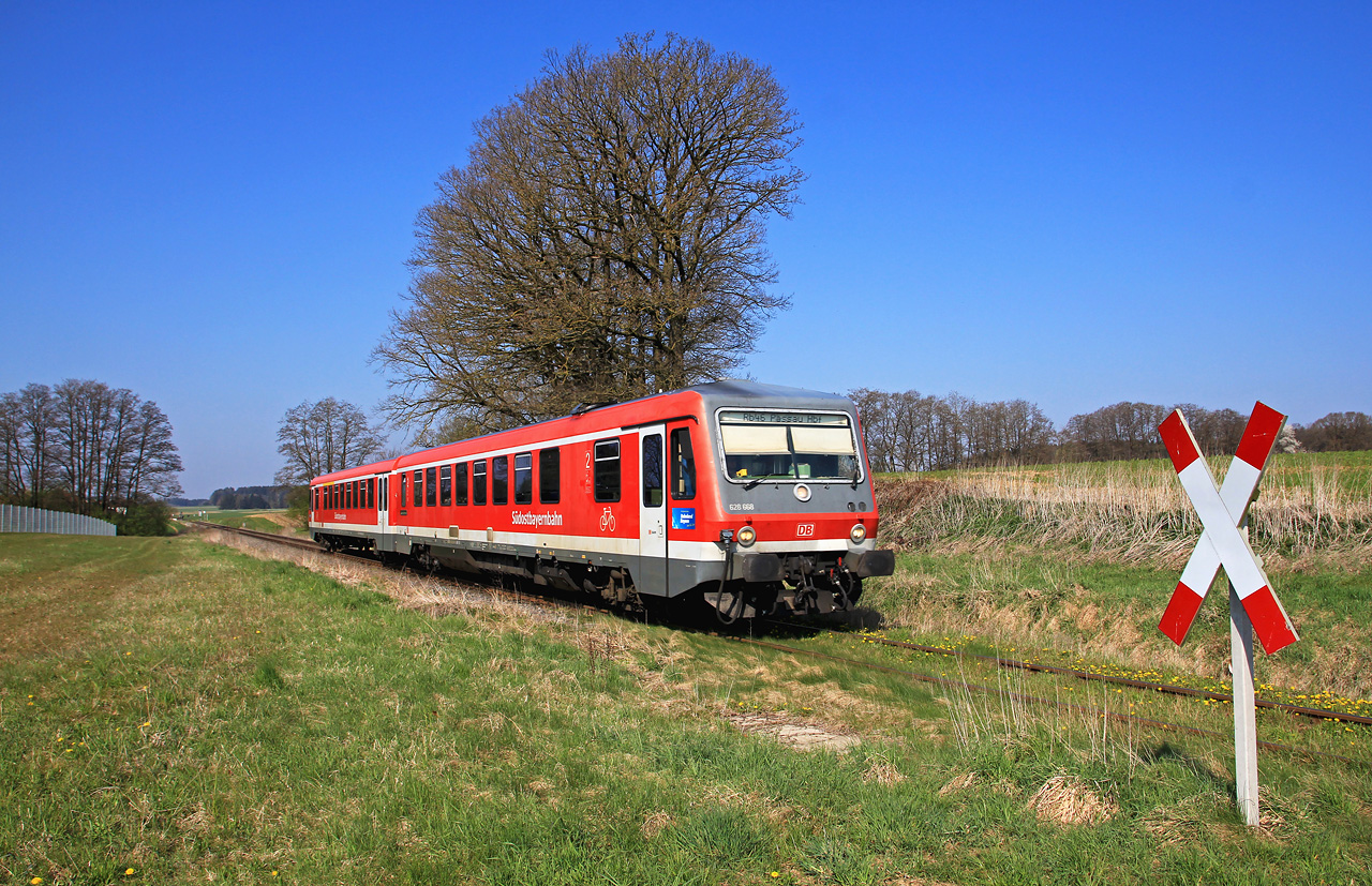http://www.badische-schwarzwaldbahn.de/DSO/H379.jpg
