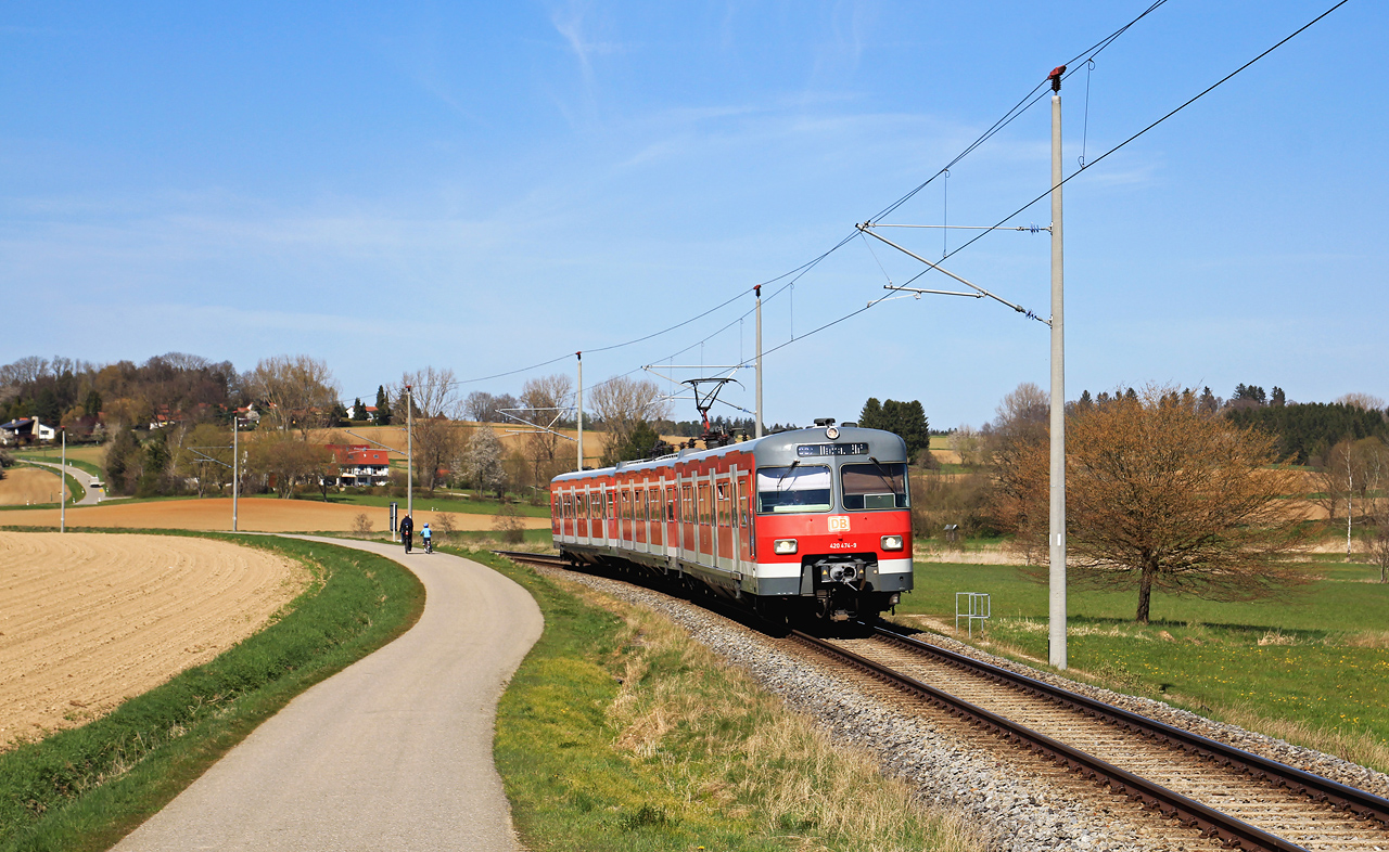 http://www.badische-schwarzwaldbahn.de/DSO/H394.jpg
