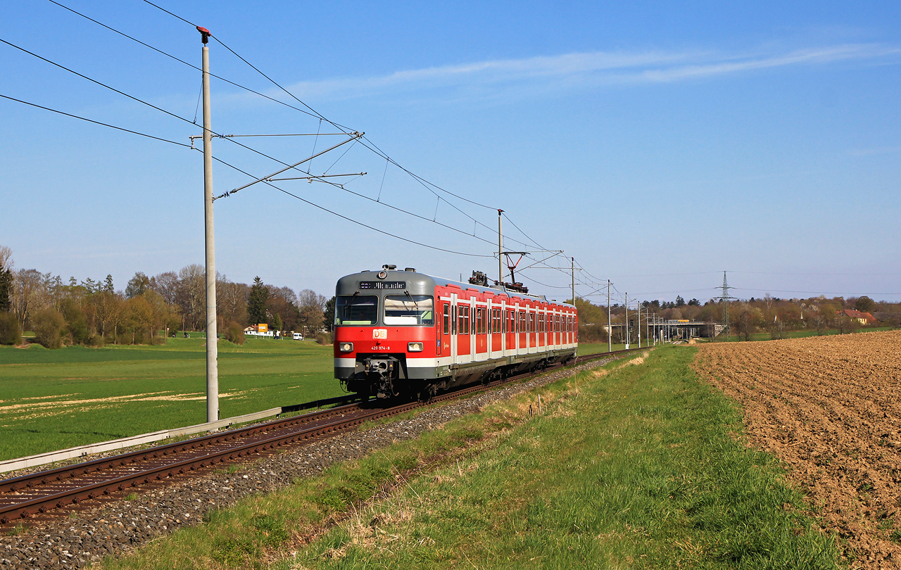 http://www.badische-schwarzwaldbahn.de/DSO/H396.jpg