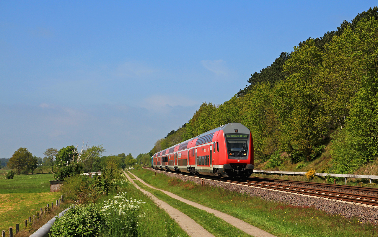 http://www.badische-schwarzwaldbahn.de/DSO/H503.jpg