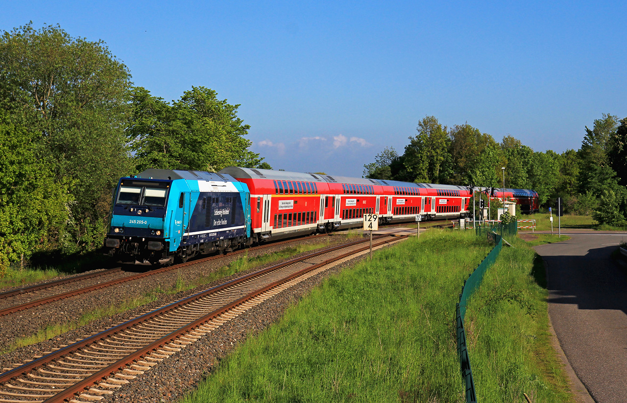 http://www.badische-schwarzwaldbahn.de/DSO/H510.jpg