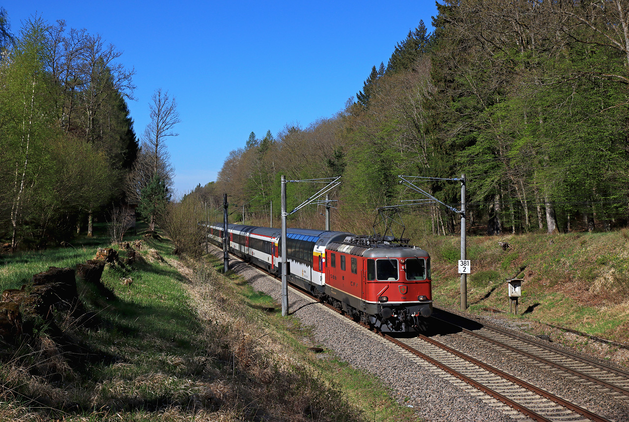 http://www.badische-schwarzwaldbahn.de/DSO/H614.jpg