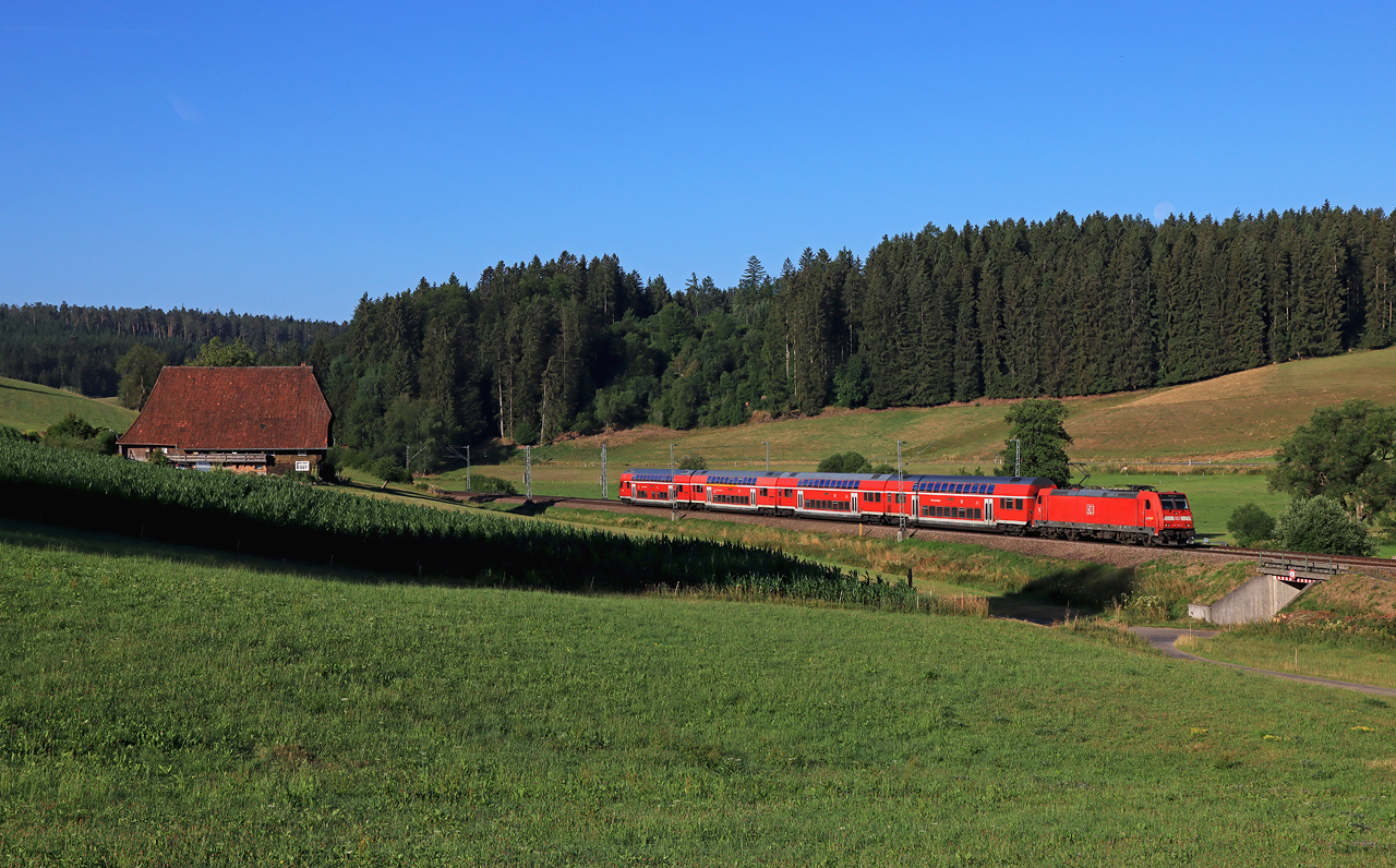 http://www.badische-schwarzwaldbahn.de/DSO/H641.jpg