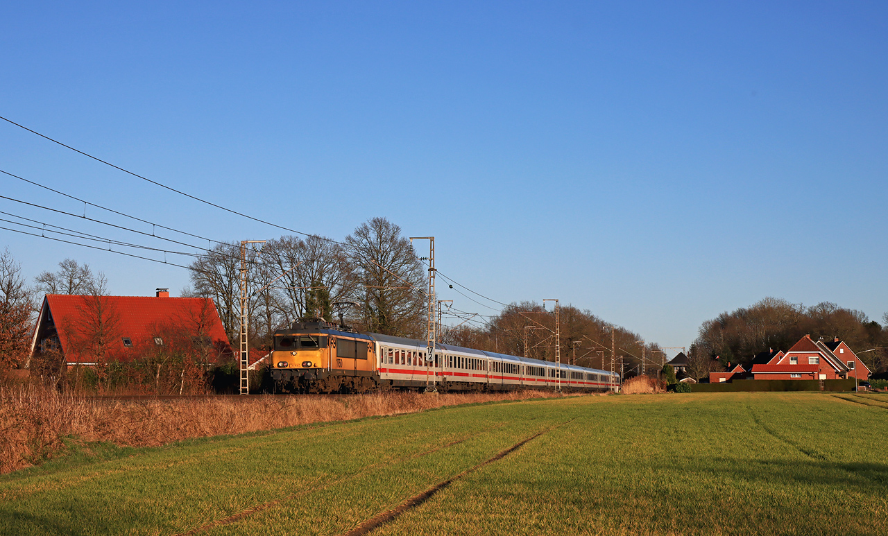 http://www.badische-schwarzwaldbahn.de/DSO/H857.jpg