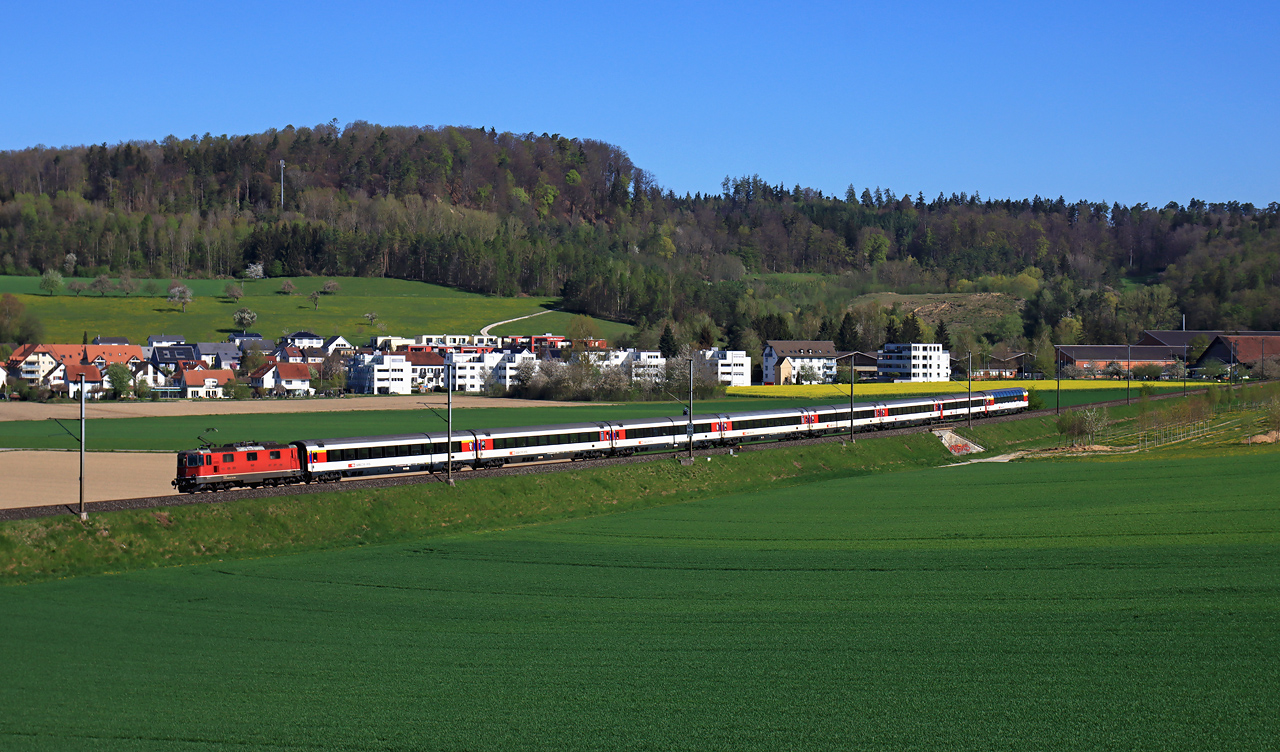 http://www.badische-schwarzwaldbahn.de/DSO/I32.jpg