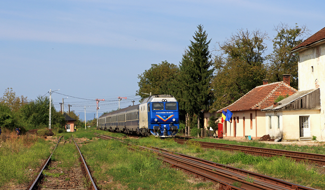 http://www.badische-schwarzwaldbahn.de/DSO/J287.jpg