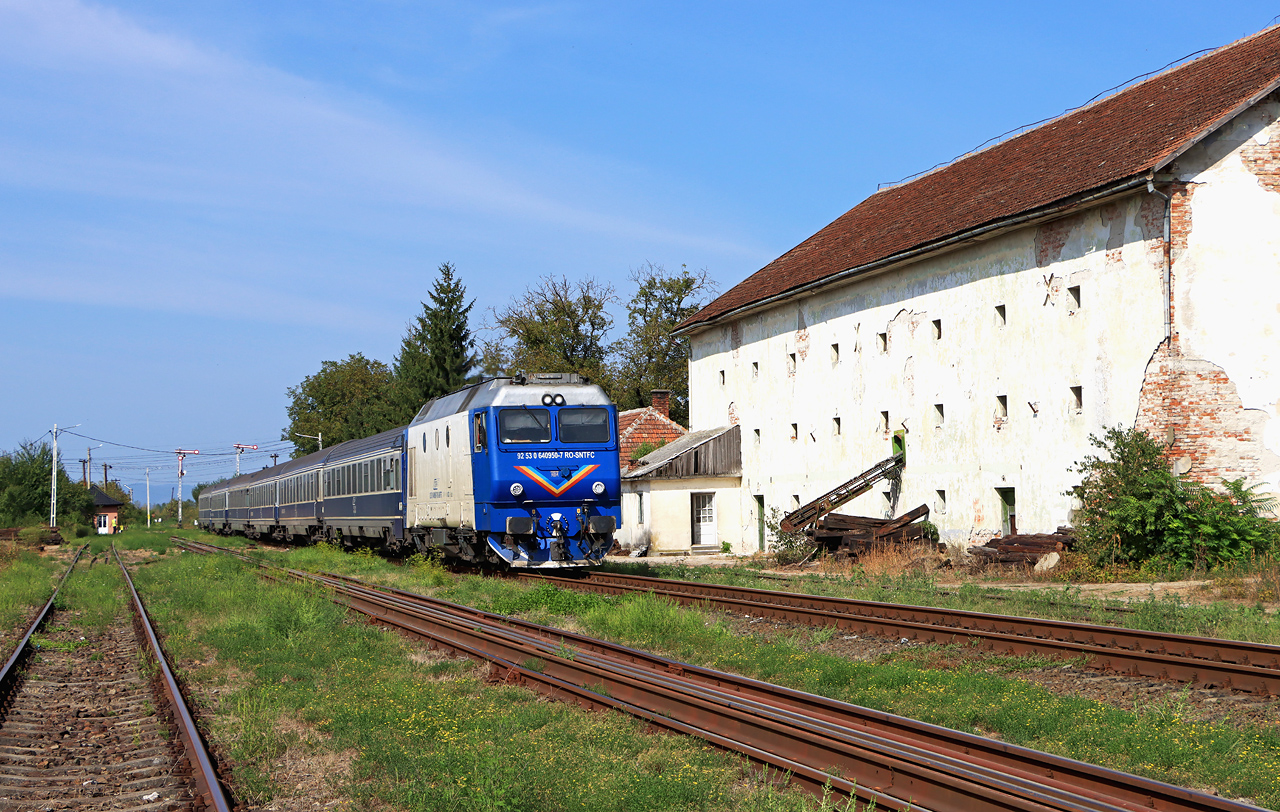 http://www.badische-schwarzwaldbahn.de/DSO/J288.jpg