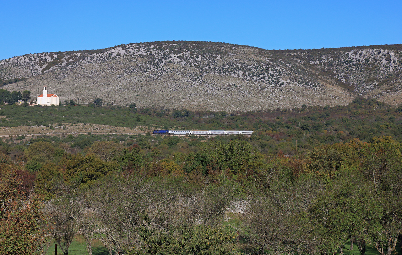 http://www.badische-schwarzwaldbahn.de/DSO/J386.jpg