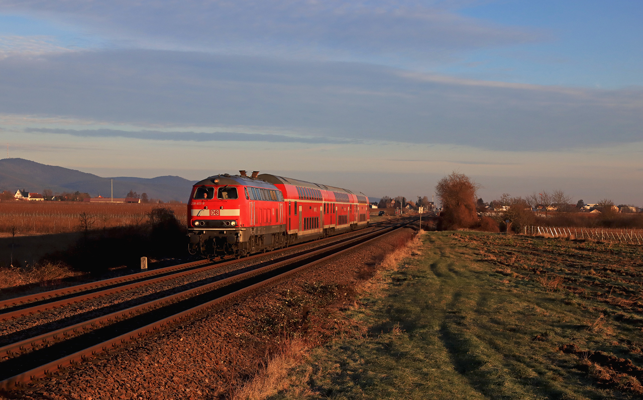 http://www.badische-schwarzwaldbahn.de/DSO/J442.jpg