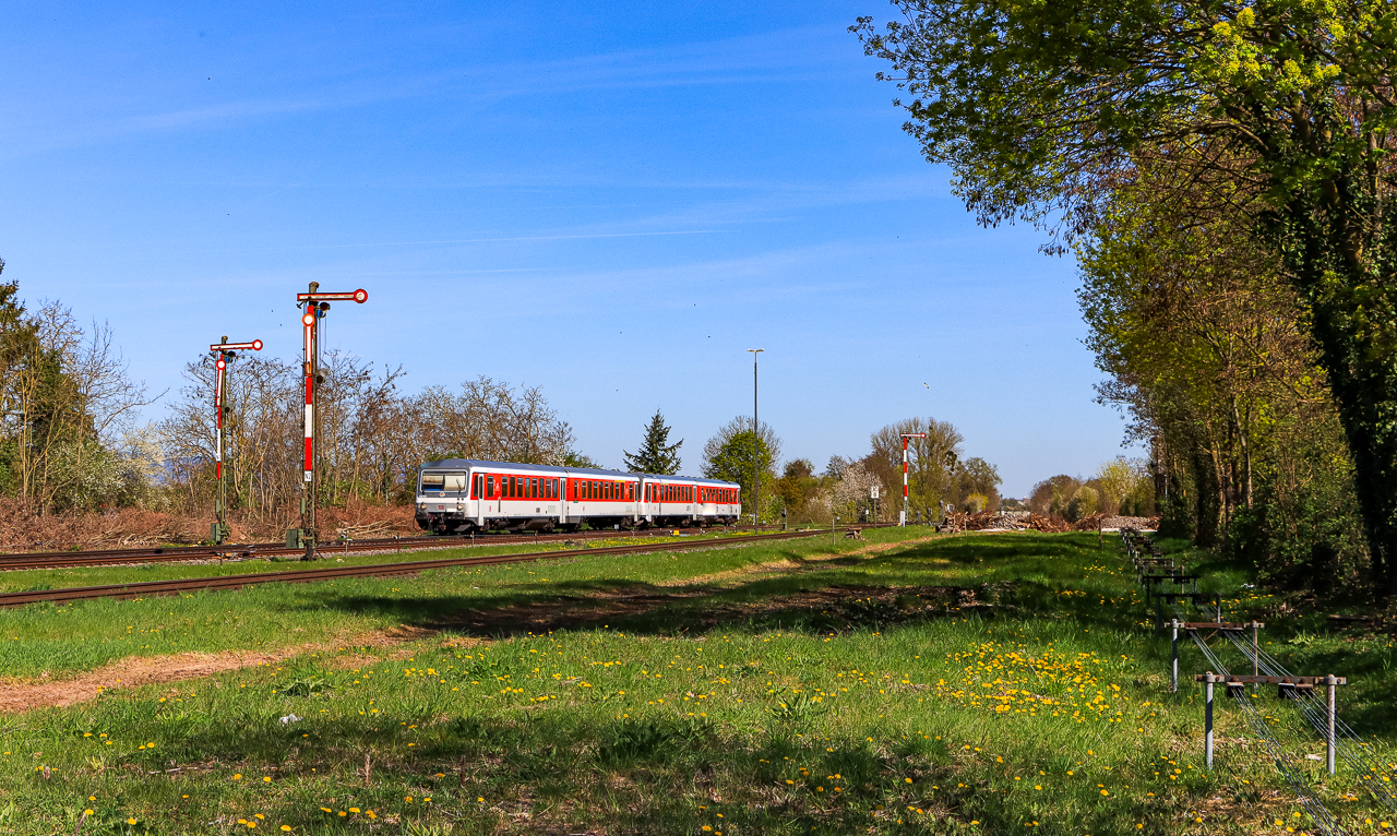 http://www.badische-schwarzwaldbahn.de/DSO/J553.JPG
