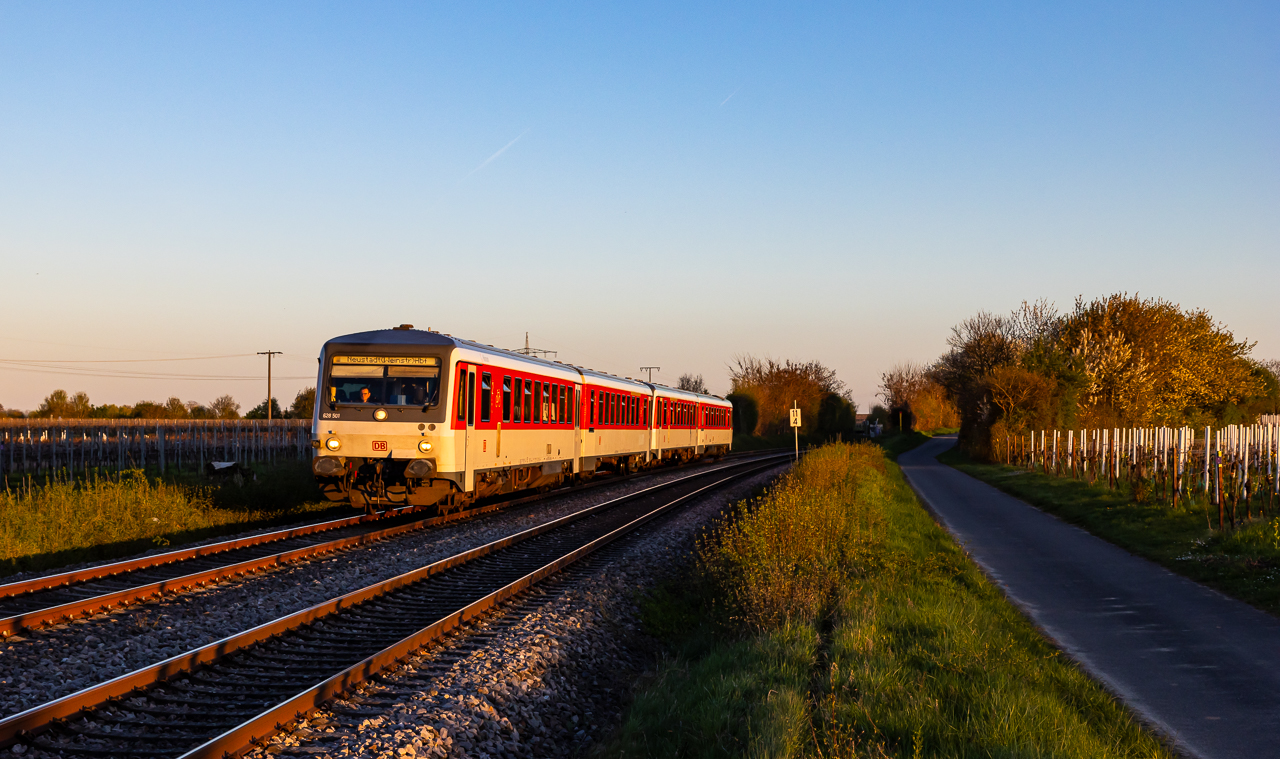 http://www.badische-schwarzwaldbahn.de/DSO/J559.JPG