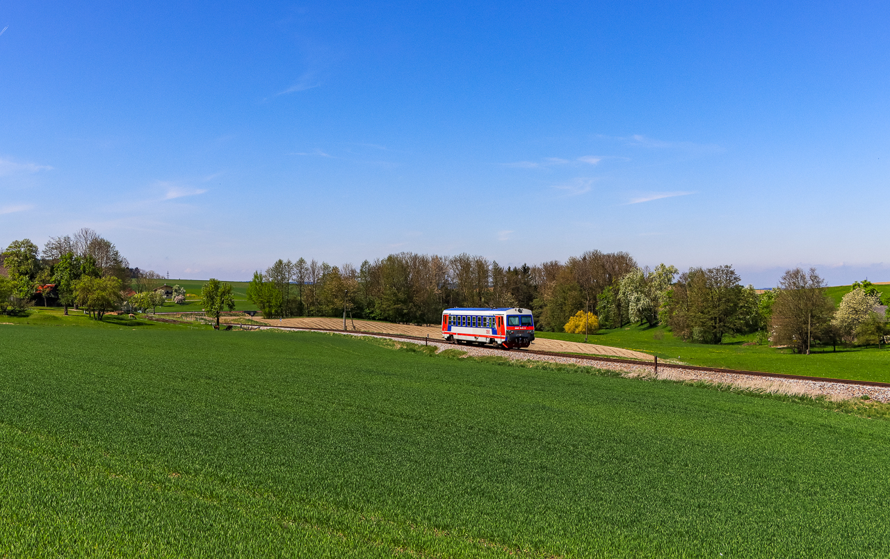 http://www.badische-schwarzwaldbahn.de/DSO/J601.jpg