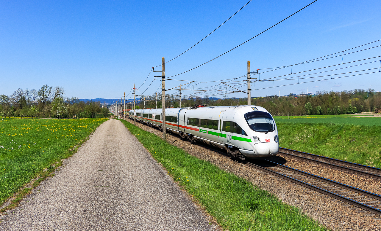 http://www.badische-schwarzwaldbahn.de/DSO/J604.jpg
